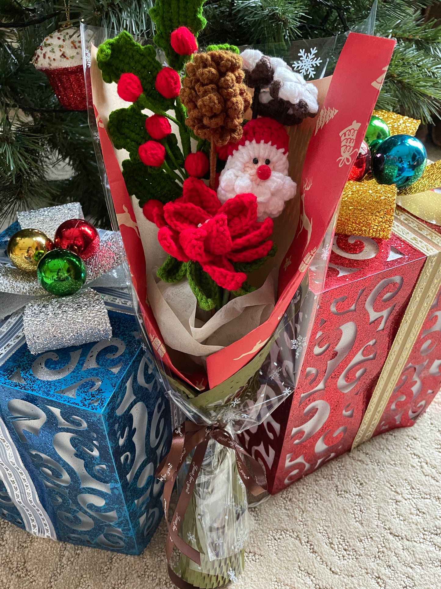 Santa Crochet Bouquet
