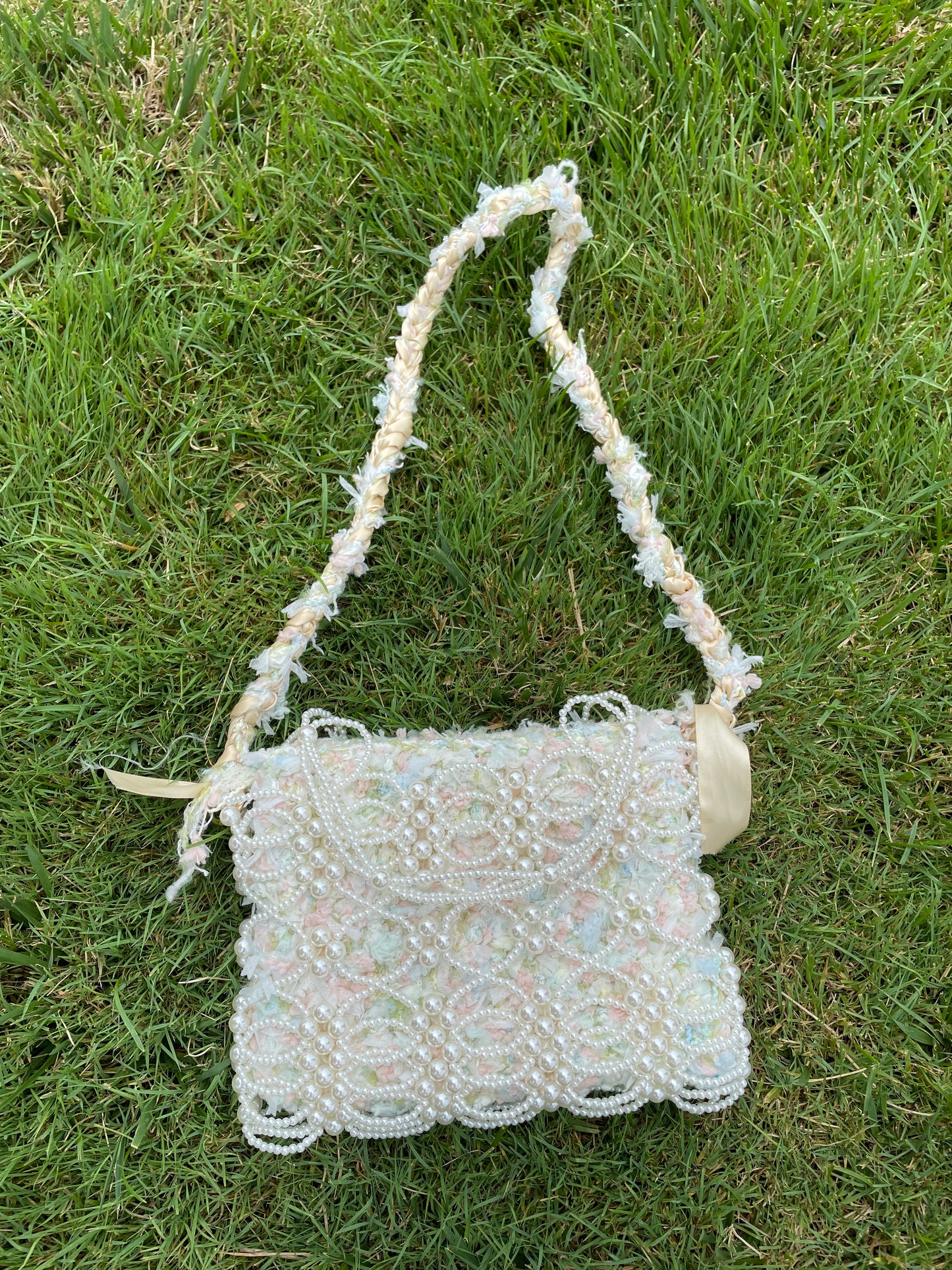 Pale Goldenrod Pearl Bag